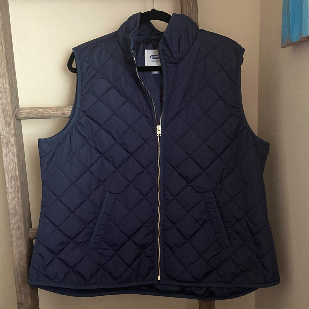 Blue Old Navy Quilted Vest